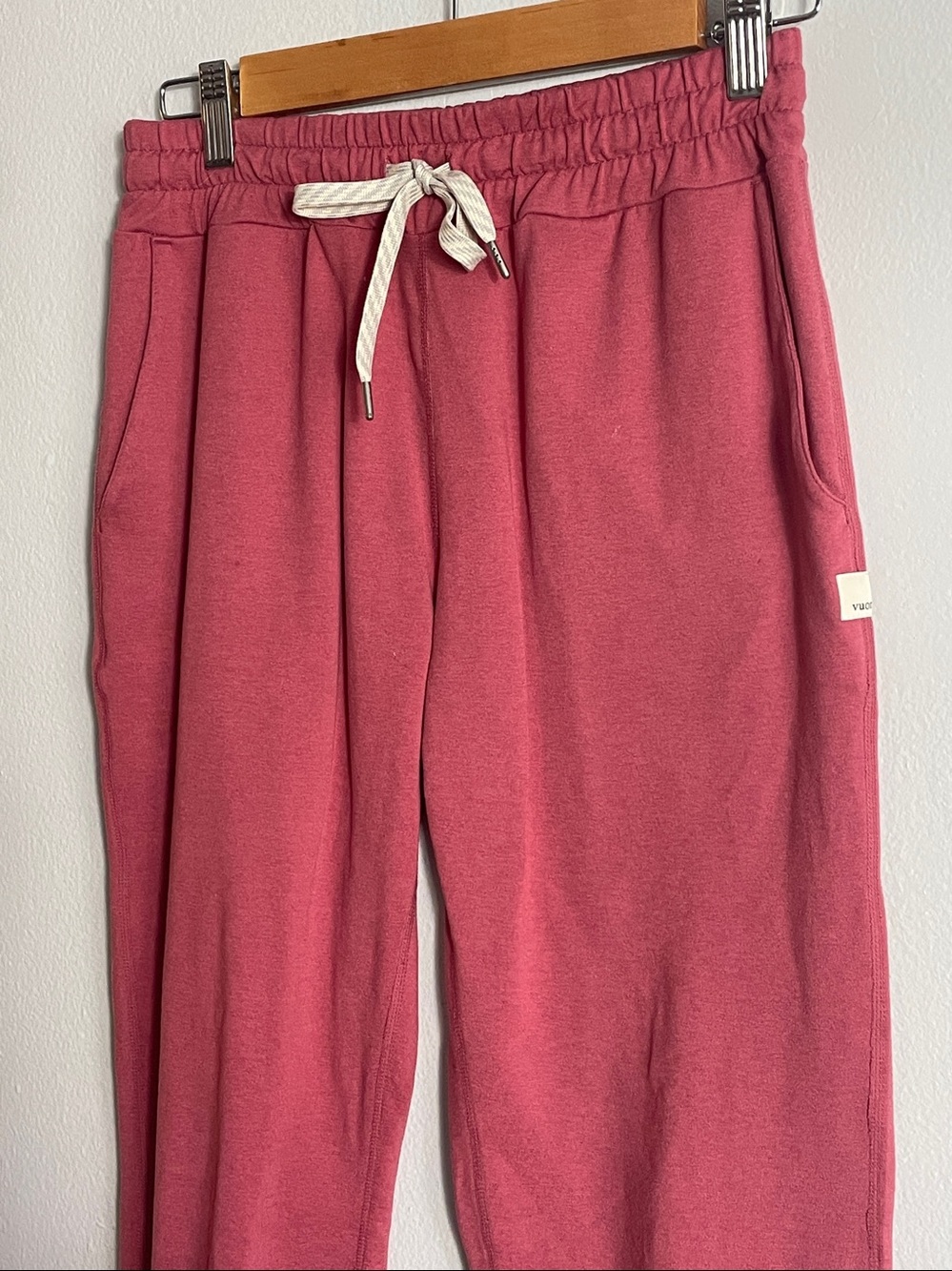 Vuori Women's Pink Joggers Size XS - Picture 3 of 8